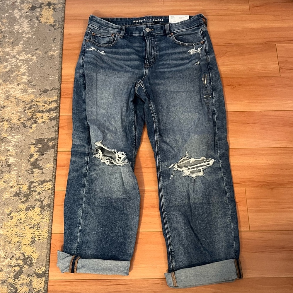 American Eagle Distressed Blue Jeans